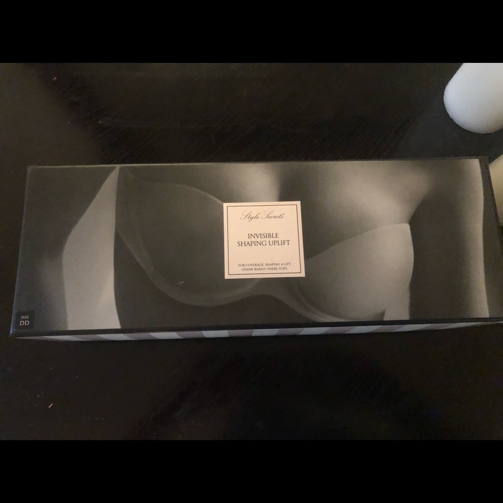 Victoria secret invisible shaping uplift bra